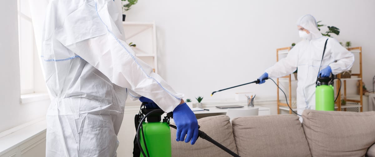 https://crsmove.com/wp-content/uploads/2020/05/Disinfecting-and-electrostatic-spraying.jpg