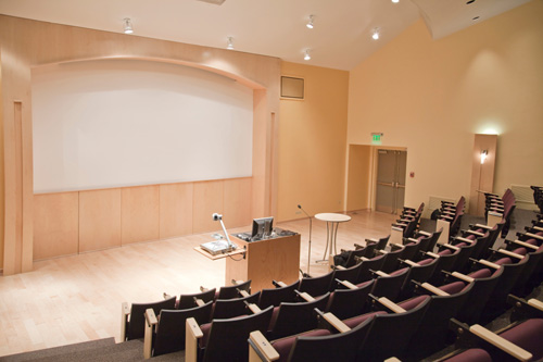 https://crsmove.com/wp-content/uploads/2024/03/Lecture-Hall.jpg