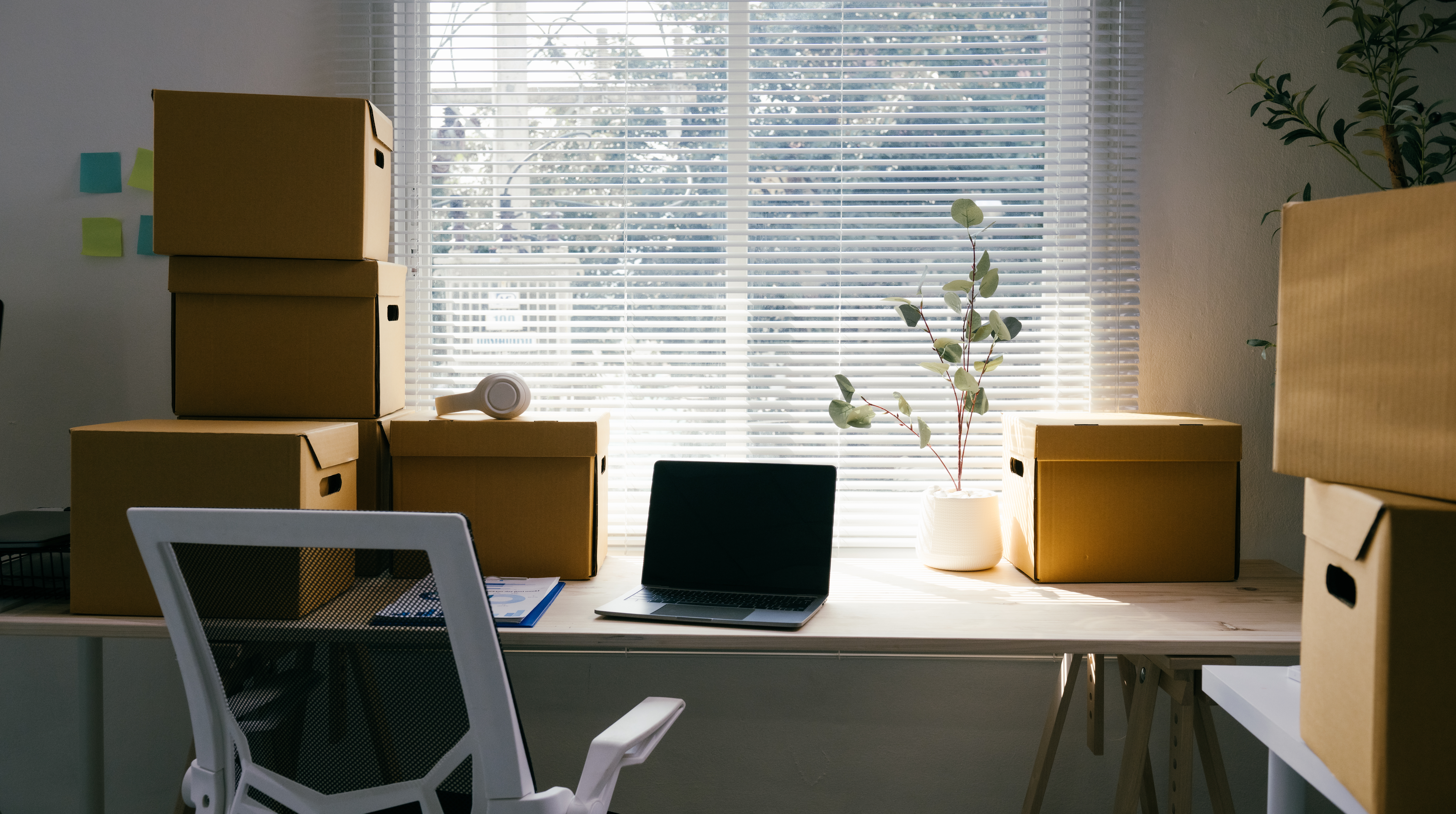https://crsmove.com/wp-content/uploads/2026/09/fortune-500-office-move-vendor-coordination-2.jpg